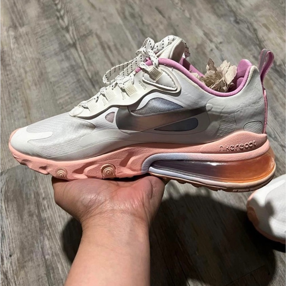 Nike air sneakers